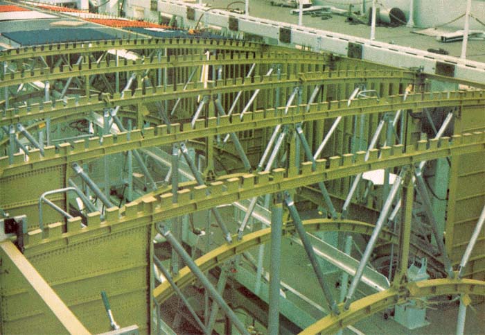 Mid-Fuselage Struts